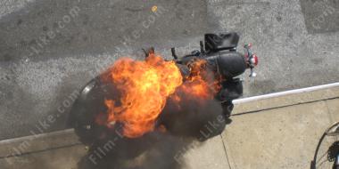 взрыв мотоцикла
