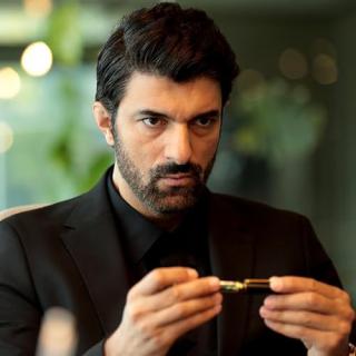 Любовь и богатство (2025)