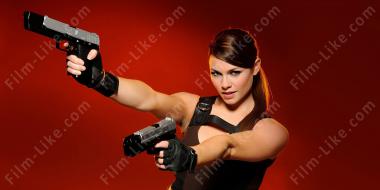 женщина с оружием