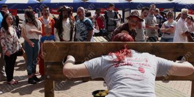 публичное унижение